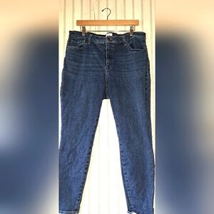 Pistola High Rise Skinny Tapered Leg Jeans Women’s Plus size 18W Med Wash